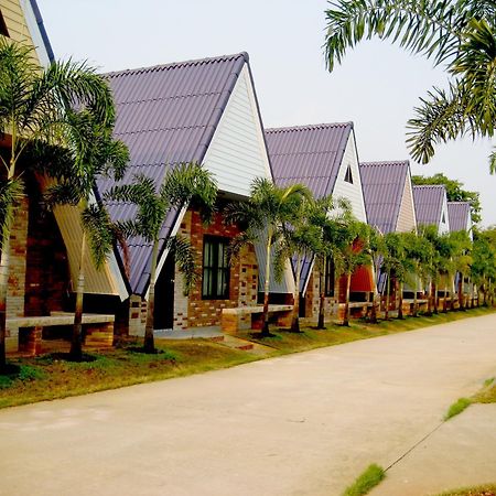 Hiso Resort Udon Thani Esterno foto